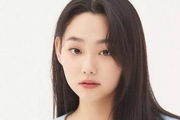 Kang Mina tries horror movies in 