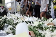 서이초 교사 49재 '공교육 멈춤' 추모행렬