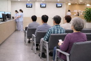 외래진료 3배 격차…접근성 강국, 효율성은 과제